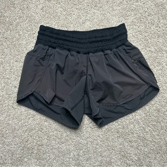 lululemon athletica Pants - Lululemon Tracker Shorts